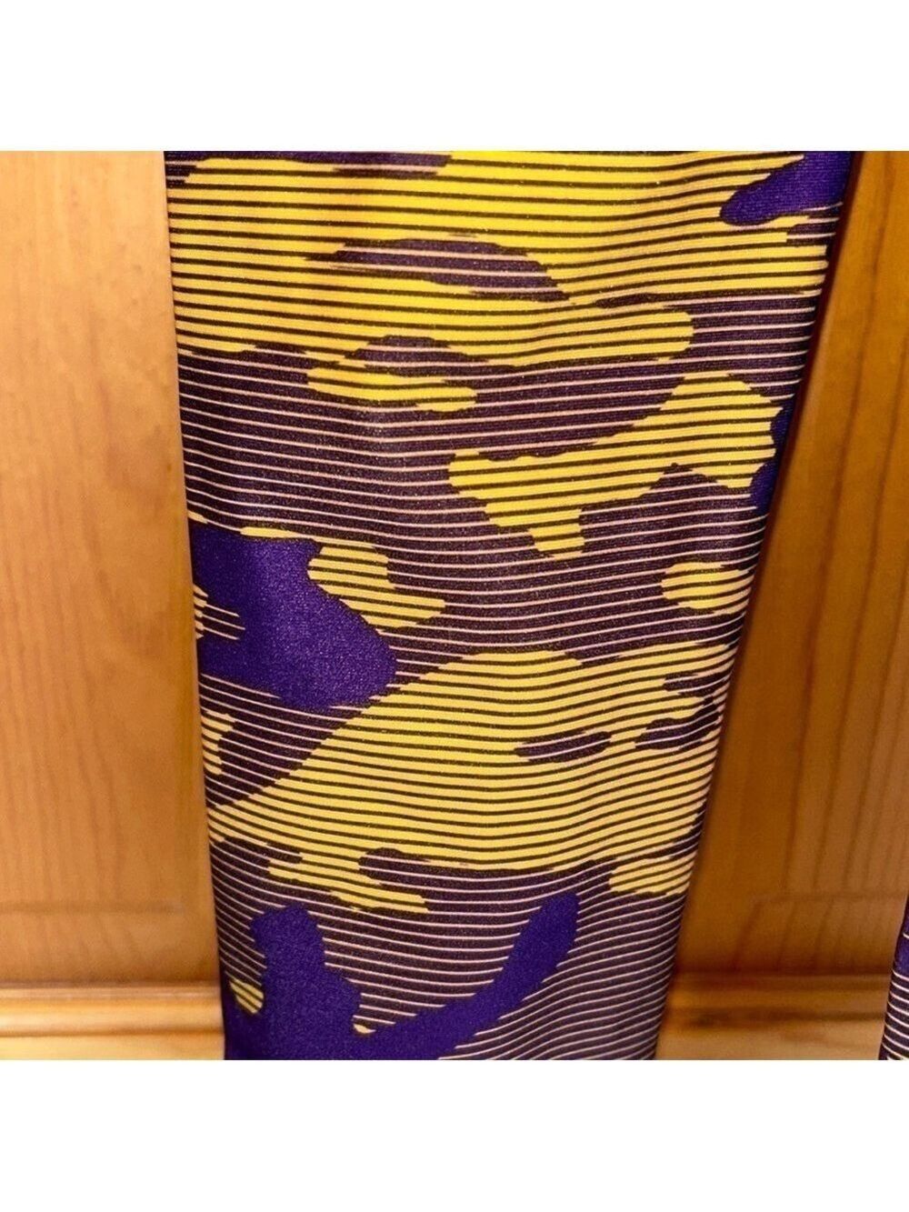 NFL Women's Minnesota Vikings Marled Camo Lines Leggings XS - Picture 6 of 7